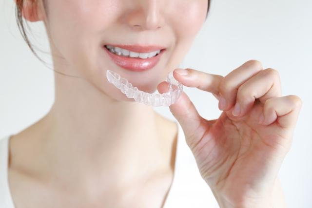 インビザラインはどこまで治せる?対応できる歯並びを紹介