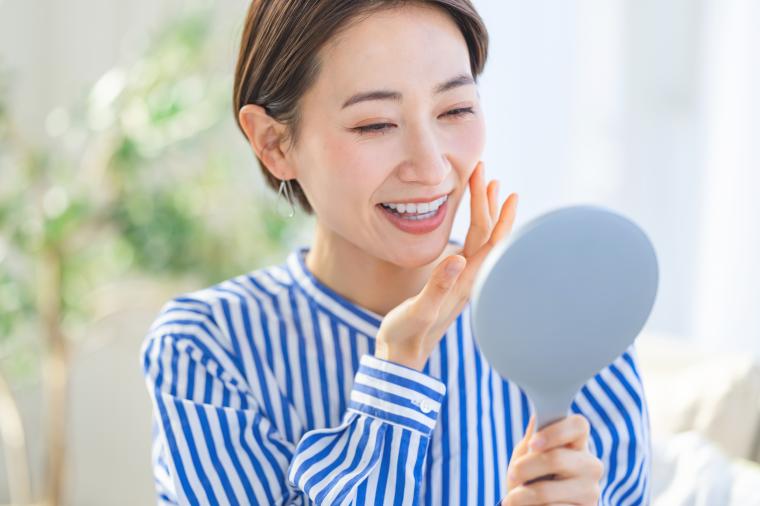 歯が白いだけで、5歳若返る！？ホワイトニングで後悔しないための『色選び』と『NG習慣』